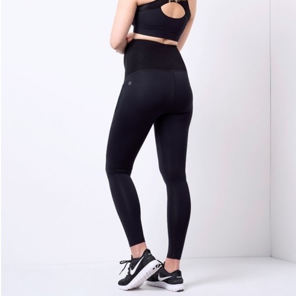 Seraphine Black Maternity Activewear & Yoga Power Leggings - Picture 3 of 11